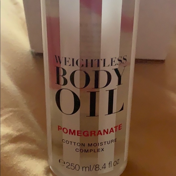 Body Oil - Picture 3 of 8